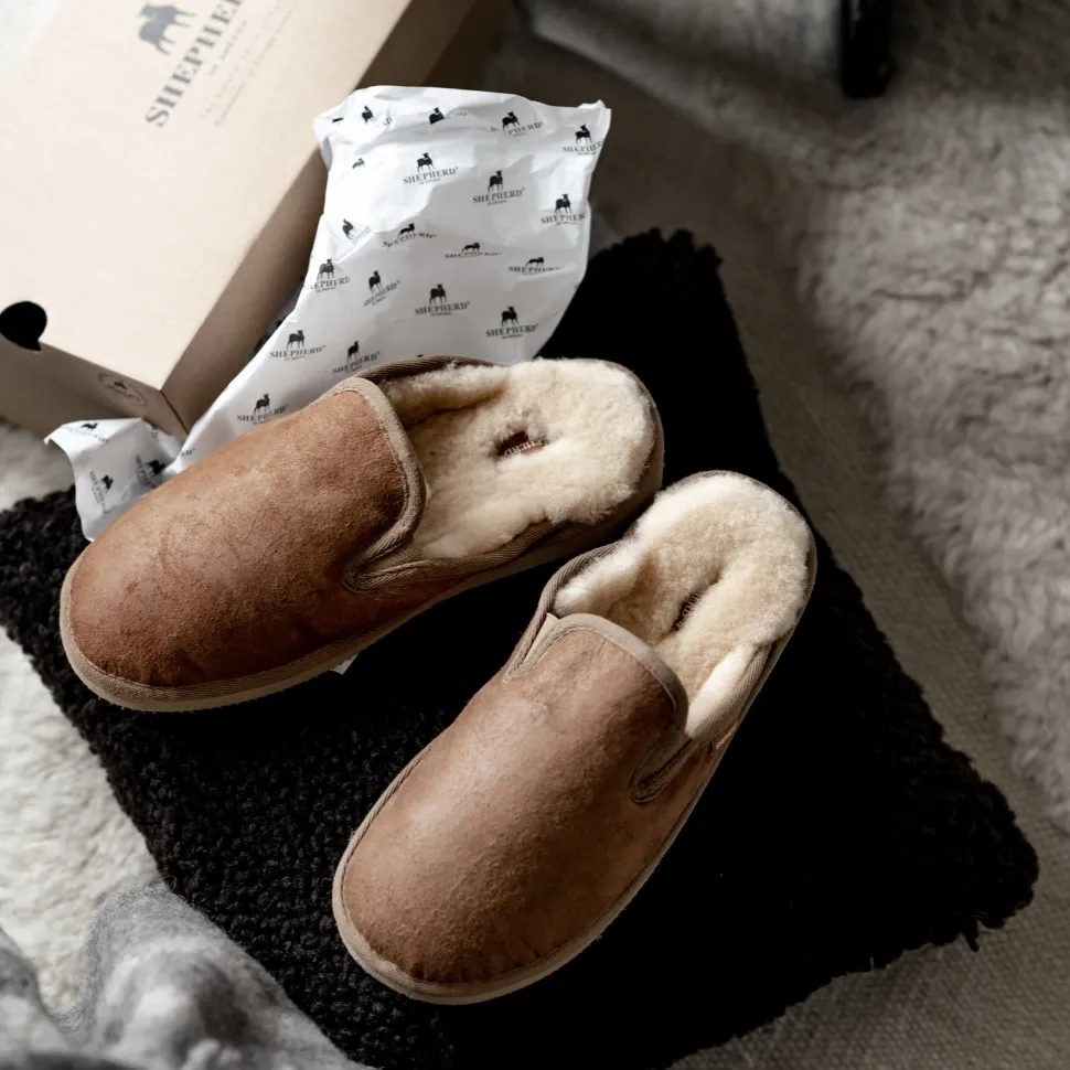 Adam slippers