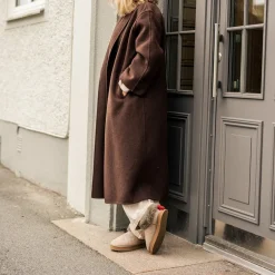 Alaska shoes