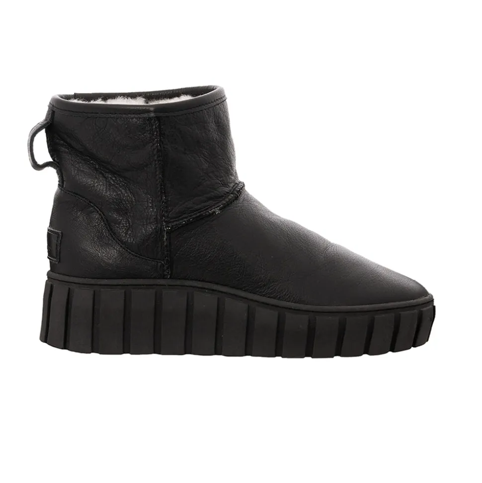Alexa boots