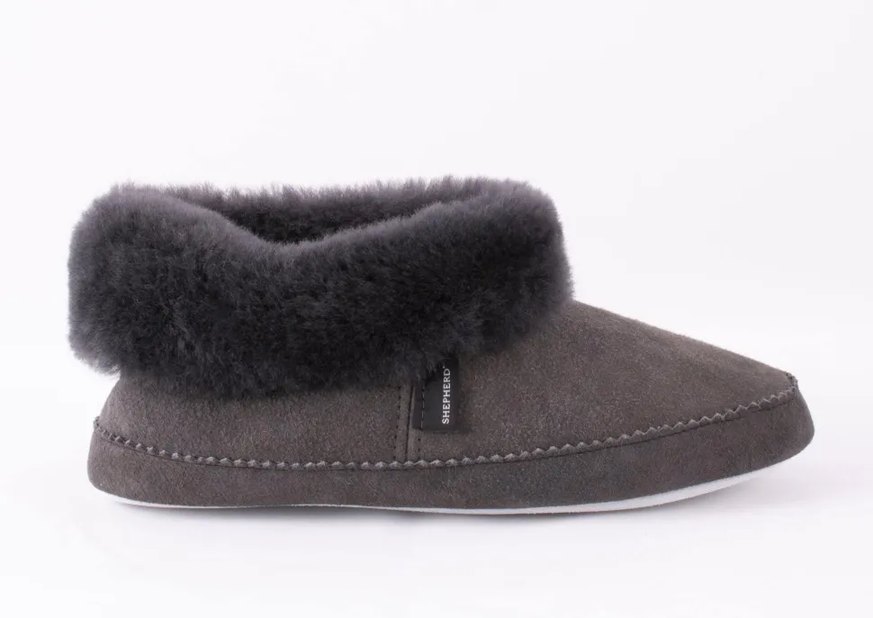 Emmy slippers
