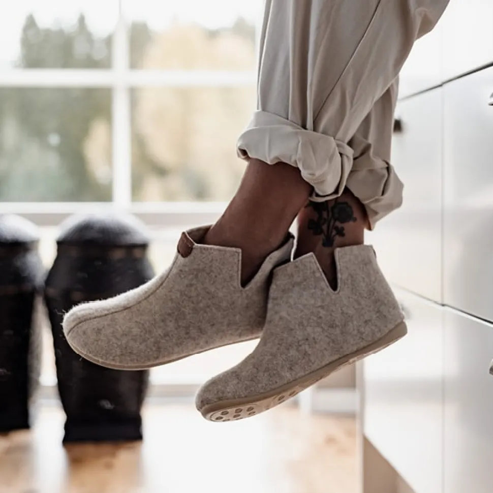 Ester slippers