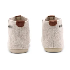 Ester slippers