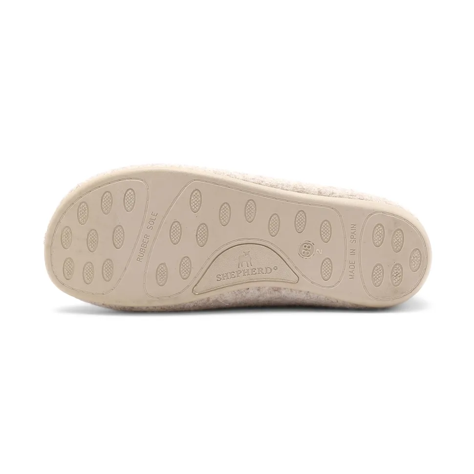 Ester slippers