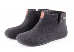 Ester wool slippers