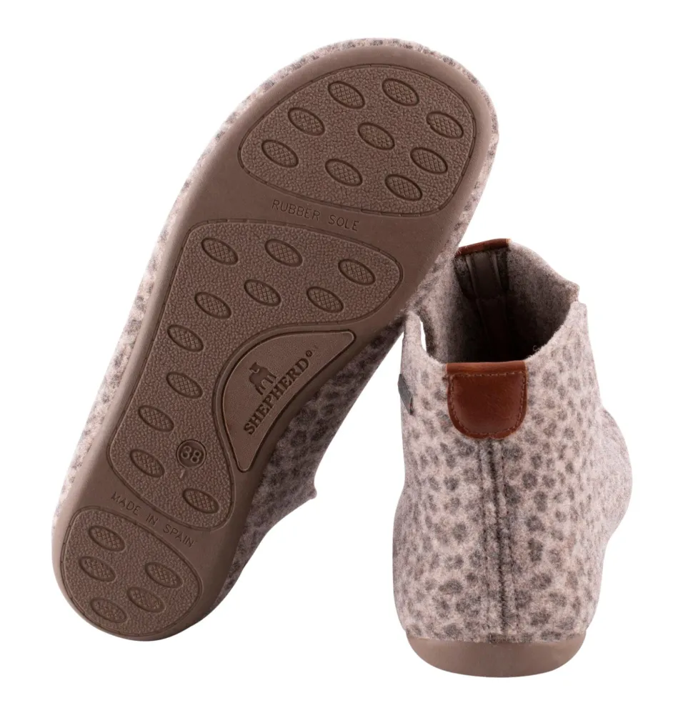 Ester wool slippers