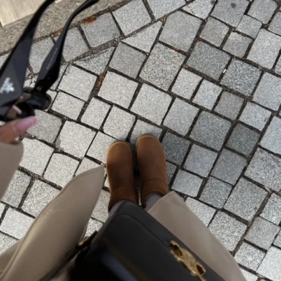 Laura suede boots