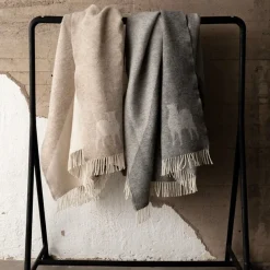 Lennie Jacquard woven blanket