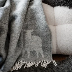 Lennie Jacquard woven blanket