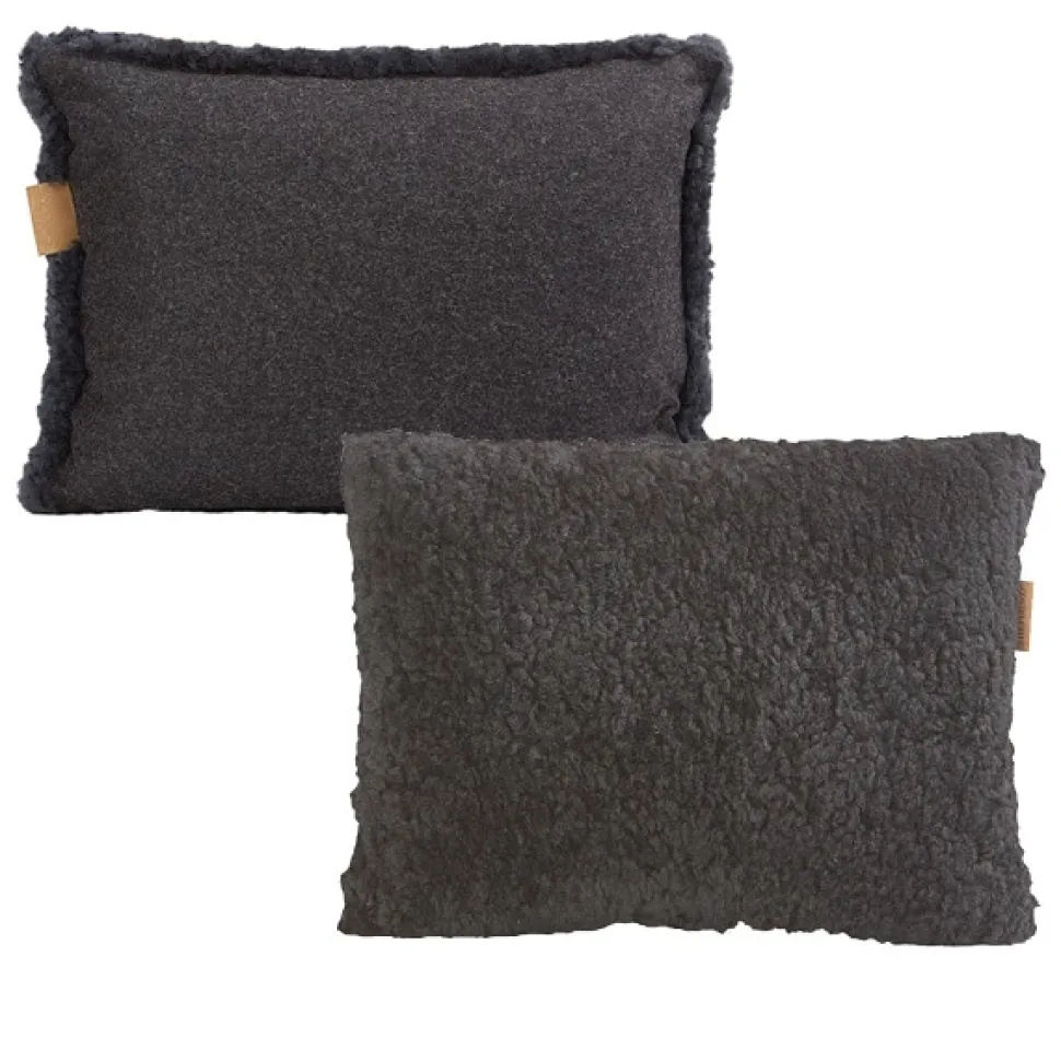 Lina cushion