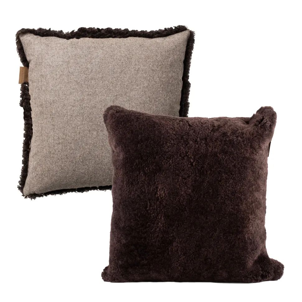 Lina cushion