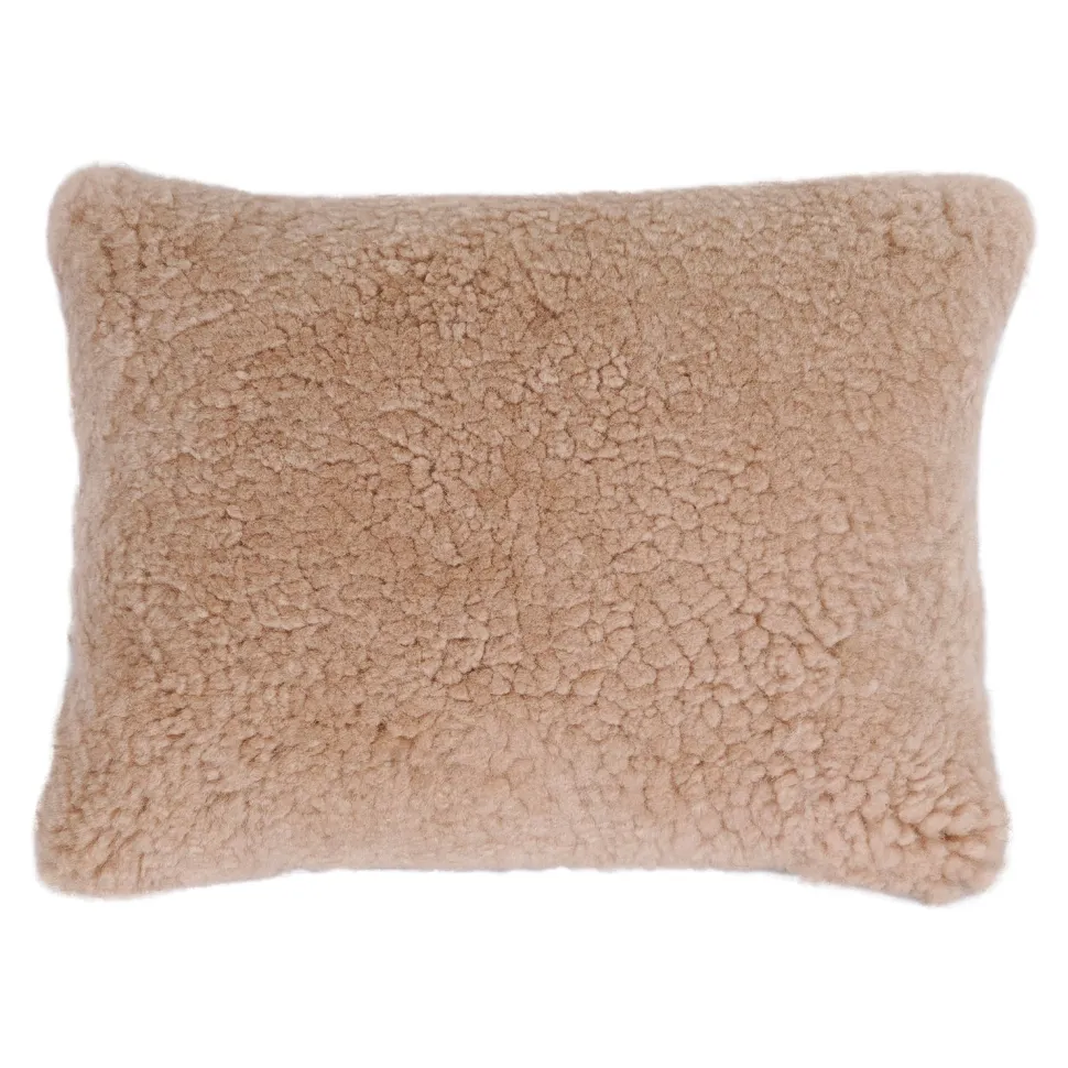 Lina cushion