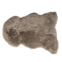 Livia sheepskin rug