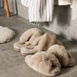 Lovisa slippers