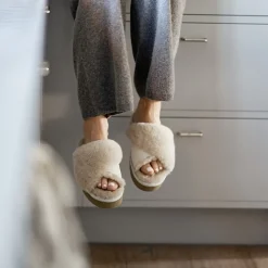 Lydia slippers