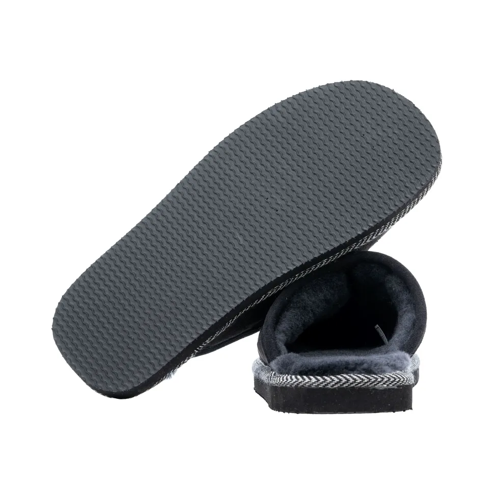 OJ Carlos slippers