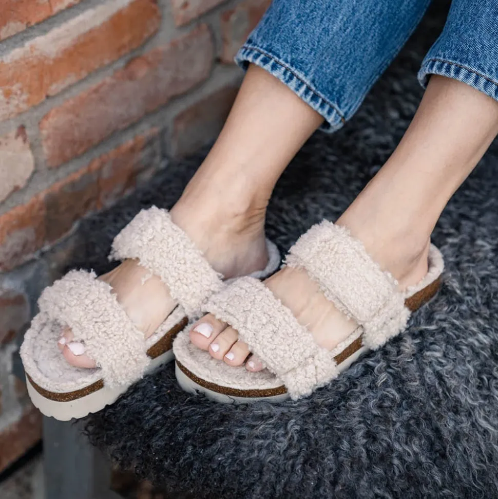 Tove sandals